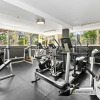 Отель Lux Cairns - 9 Pools BBQ and Gym, фото 12