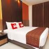 Отель ZEN Premium Near Rumah Mode, фото 6