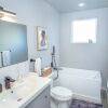 Отель Stylish 4 Br/2ba Renovated Home Near Downtown, фото 9
