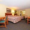Отель Econo Lodge Inn & Suites Salina, фото 9
