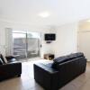 Отель Bluegum Apartments Newcastle в Ньюкасле