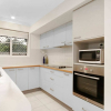 Отель Spacious Inner South Townhouse Apartment Near To The Cbd, фото 1
