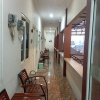 Отель Wisma Lusya near GOR Satria RedPartner, фото 7