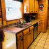 Отель Creekside Dreams - One Bedroom Cabin, фото 4