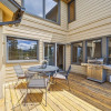 Отель Mountain View Lodge 4 Bedroom Home by Redawning, фото 13