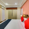 Отель Capital O 5829 Gardeenia Comforts Suites, фото 2
