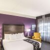 Отель La Quinta Inn & Suites by Wyndham Flagstaff, фото 30