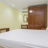 Отель RedDoorz near Ciputra World Kuningan, фото 4