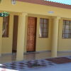 Отель Pacific Conqueror Self Catering Units в Мауне
