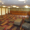 Отель Country Inn & Suites by Radisson, Grandville-Grand Rapids West, MI, фото 16