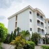 Отель Hibiscus Blvd Triomphal в Либревиле