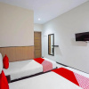 Отель Super OYO 91710 Hotel Anugerah, фото 16