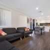 Отель Newcastle Short Stay Apartments - Birmingham Garden Townhouses, фото 30