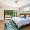 Отель Playa Potrero: Stunning modern 3 BR, 3.5 bath home - Casa Coralis, фото 20