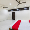 Отель OYO 40682 Hotel Lake City Pride, фото 21