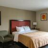 Отель Quality Inn & Suites Evansville Downtown, фото 23