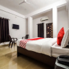 Отель OYO 18738 Hotel Saniya, фото 9