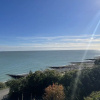 Отель Impeccable 2-bed Apartment in Eastbourne, фото 22