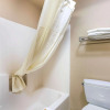 Отель Quality Inn & Suites, фото 9