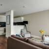 Отель Stunning and Central 2BR Townhouse, фото 7