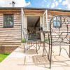 Отель Lovely 1-bed Lodge in Drybrook, фото 13