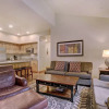 Отель Ski-in 2br  W/luxe Decor Steps To Winter Activities 2 Bedroom Townhouse by RedAwning, фото 22