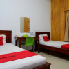 Отель RedDoorz near Kamali Beach Bau Bau, фото 5