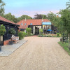 Отель Brundish, Suffolk Large 4-bed Barn Stunning! в Брундиш