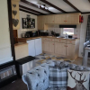 Отель HEDDFAN, Luxury 3 bedroom timber lodge, Caer Beris Holiday Park, Builth Wells, фото 9