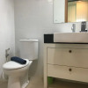 Отель Stylish & Comfortable Studio at Beverly Dago Apartment, фото 15