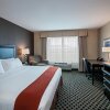 Отель Holiday Inn Express & Suites Green Bay East, an IHG Hotel, фото 33