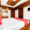 Отель OYO 29757 Amare Deluxe Houseboat, фото 2