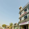 Отель OYO 18842 Amana Suites, фото 1