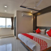 Отель OYO 26476 Hotel Meridan Palace, фото 4