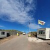 Отель Beach Front Fantasy Island 6 Berth Caravan, фото 1