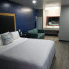 Отель Coachman's Inn & Suites, фото 5