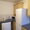 Отель 2 Bed Apartment B70 Off M6 With Free Parking, фото 2