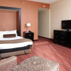 Отель Sheraton Grand Rapids Airport Hotel, фото 3