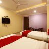 Отель Sri Sai Regency by OYO Rooms, фото 23