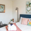Отель The Retreat Units 3 4 Freshly Remodeled Patio With Hot Tub and Fire Pit, фото 4
