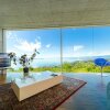 Отель Luxury & Modern 4BD Villa with Panoramic Lake View by GuestLee, фото 9
