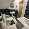 Отель Charming 3-bed Home Minutes From City Centre, фото 9