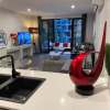 Отель The Gallery Luxe 1 BR Executive Apartment in the heart of Braddon Wine Secure Parking WiFi, фото 14