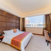 Отель Huangjiang Holiday Hotel, фото 1
