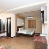 Отель OYO 2337 Gold Coast Beach Resort, фото 6