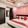 Отель OYO Flagship 65319 BD Palace, фото 4