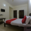 Отель OYO 16945 Om Guest House, фото 5