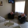 Отель Capbon Guesthouse в Виндхуке