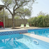 Отель BushGlam Luxury Holiday Home, фото 10