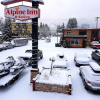 Отель Alpine Inn & Suites, фото 1